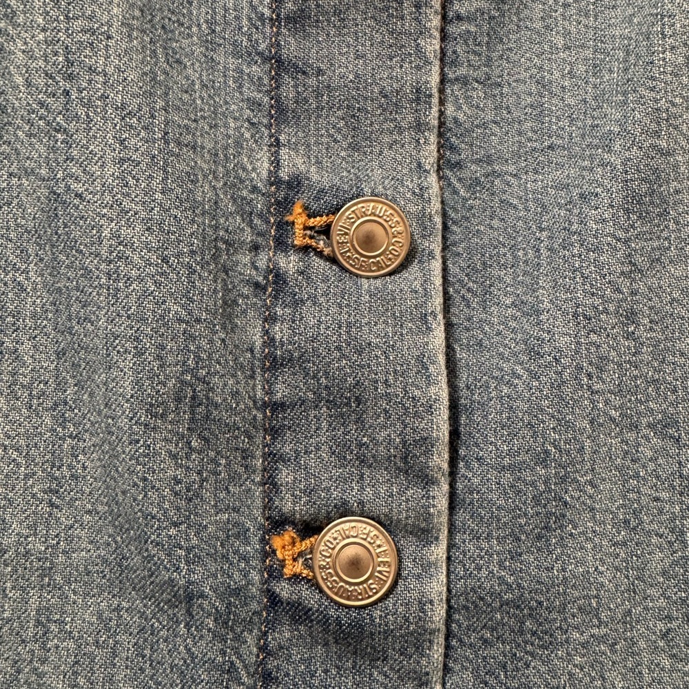 Levi's Denim Shirt - Picture 6 of 9